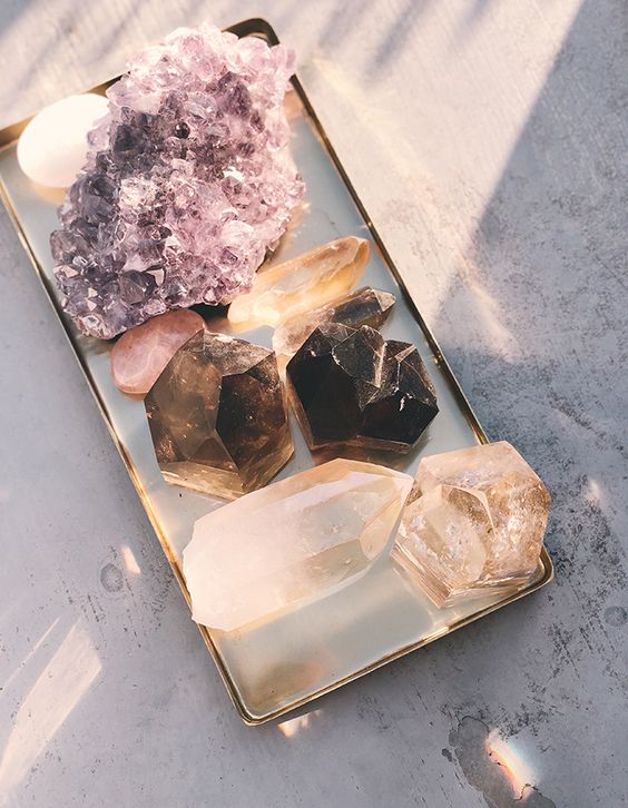 Which crystal is best for your body? Healing properties of 5 of the most popular crystals